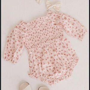 Ivy City Romper - 3-6m - Excellent Condition!